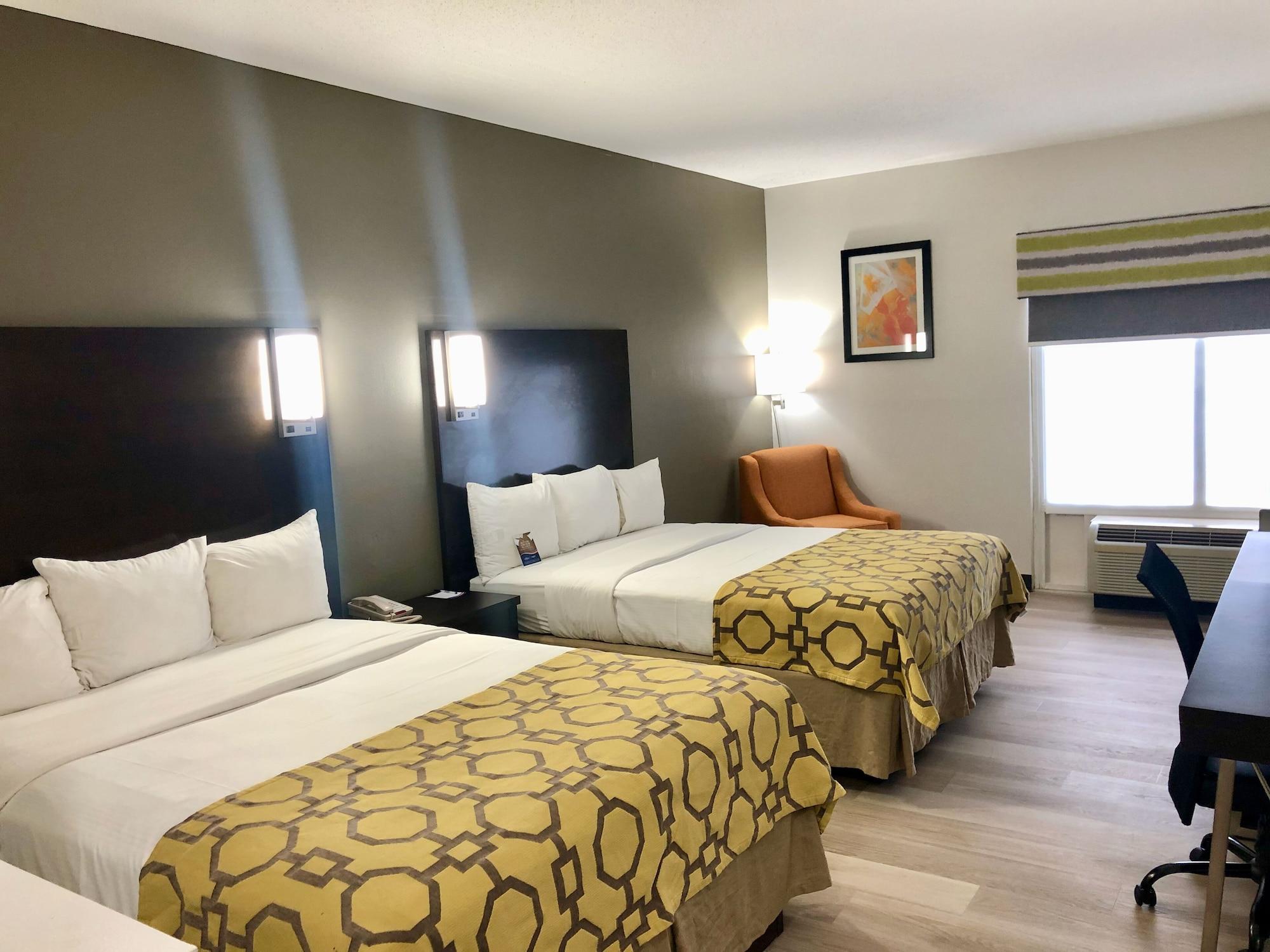 Baymont By Wyndham Warrenton Hotel Екстериор снимка