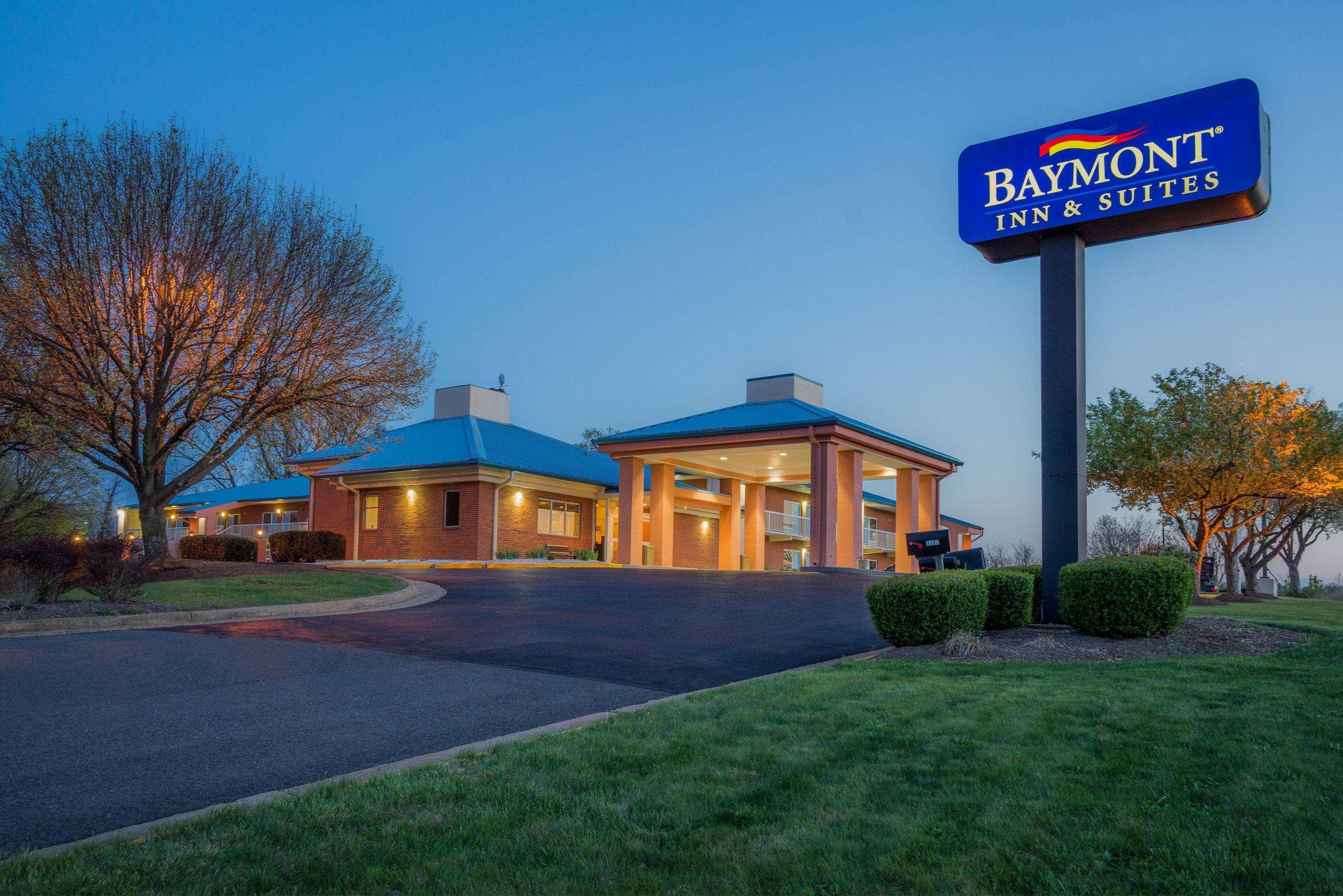Baymont By Wyndham Warrenton Hotel Екстериор снимка