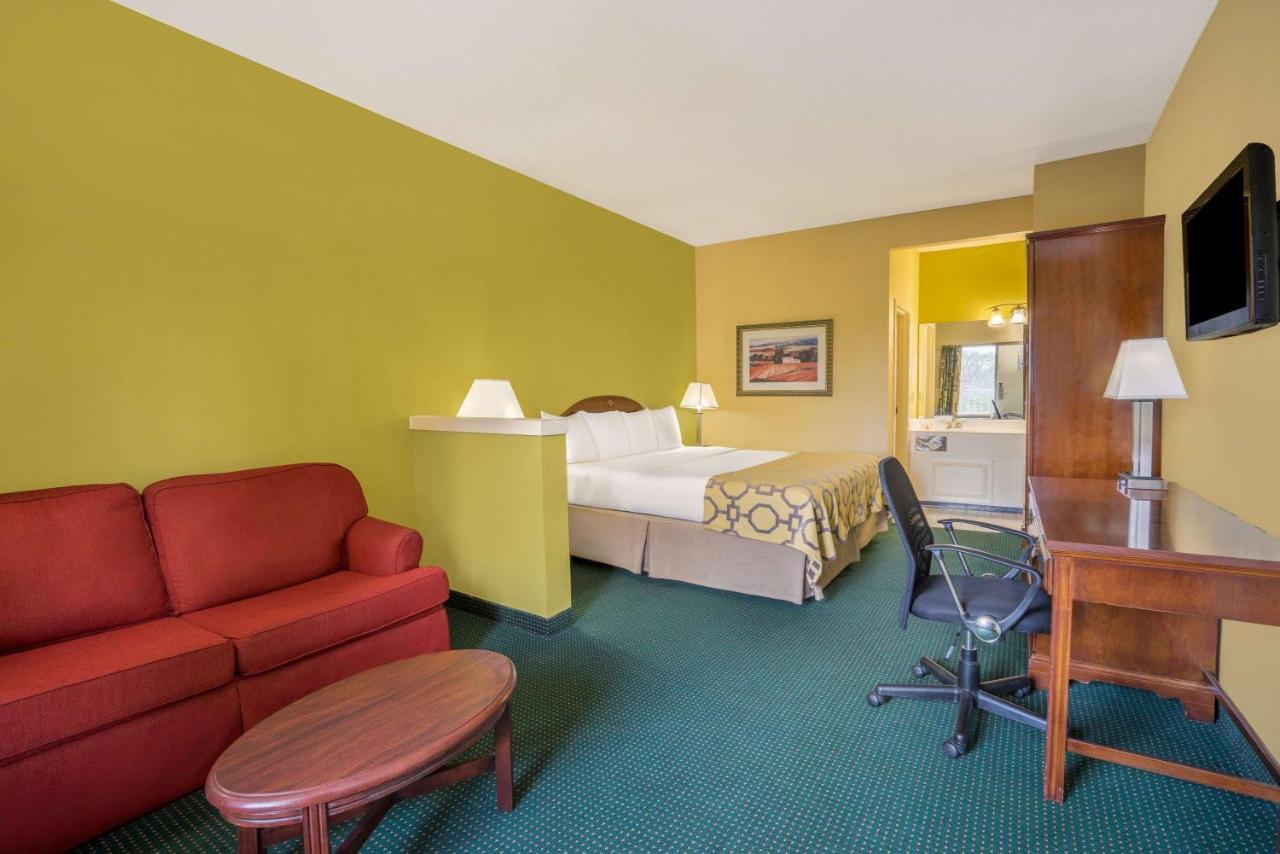 Baymont By Wyndham Warrenton Hotel Екстериор снимка